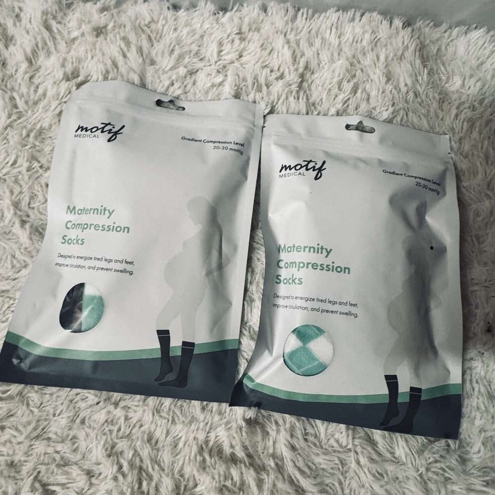 Motif medical Compression  Maternity Socks size medium 2 Packages 20-30
